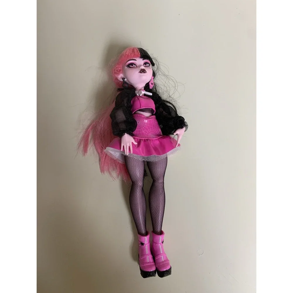 2022 Monster High G3 Draculaura Core Refresh 11